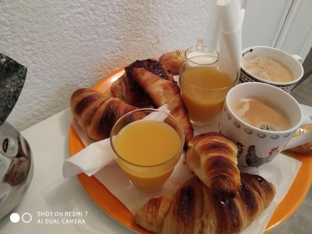 Chambre Confortable,Gare, Clim, Parking, Pt Dejeuner,Wifi Perpignan Bagian luar foto